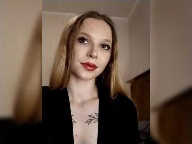 Try 1biscuit1, she wants to masturbate for you 1biscuit1 from BongaCams