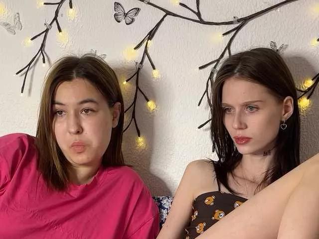 2Love-Love2 from BongaCams