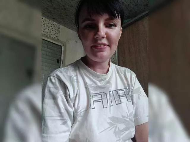 66CrazyCristal66 on BongaCams 