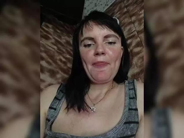 66CrazyCristal66 on BongaCams