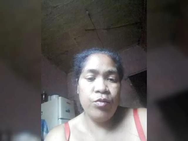 aina1 on BongaCams 