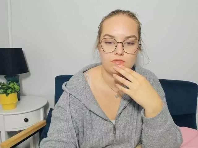 Explore BongaCams's AlicePretty69 AlicePretty69 from BongaCams