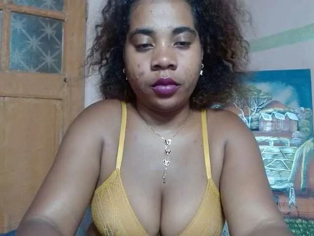 Naked AlineEdena wants you to fuck her body now AlineEdena from BongaCams