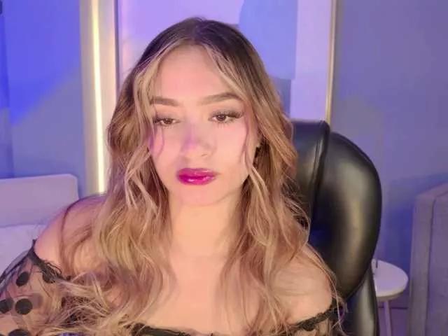 Discover AmaiaHaywood, she wants to masturbate for you AmaiaHaywood from BongaCams