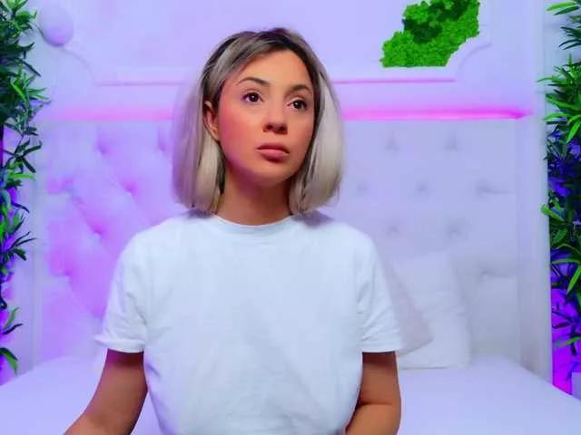 Explore 24 years old AriannaSins from BongaCams AriannaSins from BongaCams