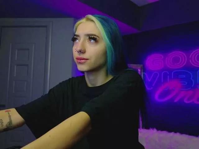 AriaVoss on BongaCams 