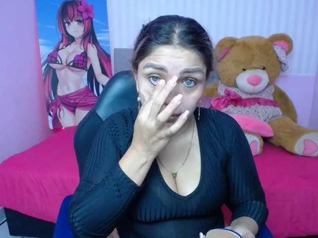 catabigass1 on BongaCams 
