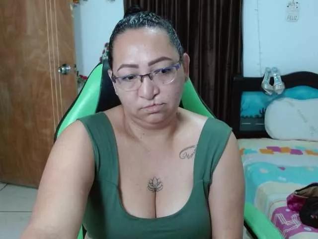 cataleya-ar on BongaCams 