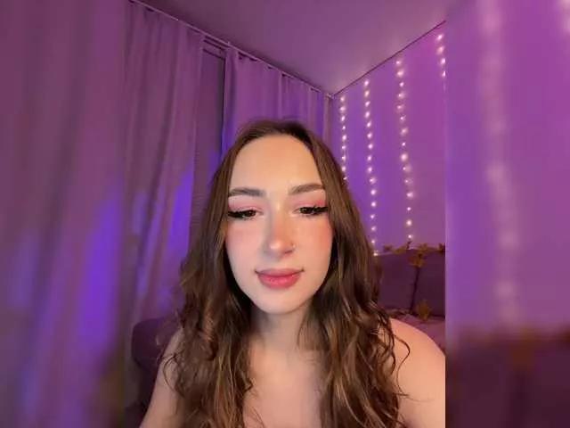 Discover DearAmiira, she wants to masturbate for you DearAmiira from BongaCams