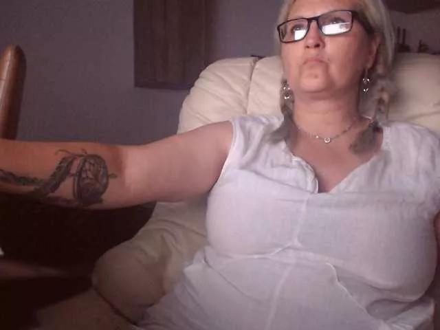 DivineBlond on BongaCams