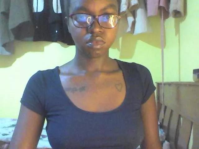 Ebonymuse from BongaCams
