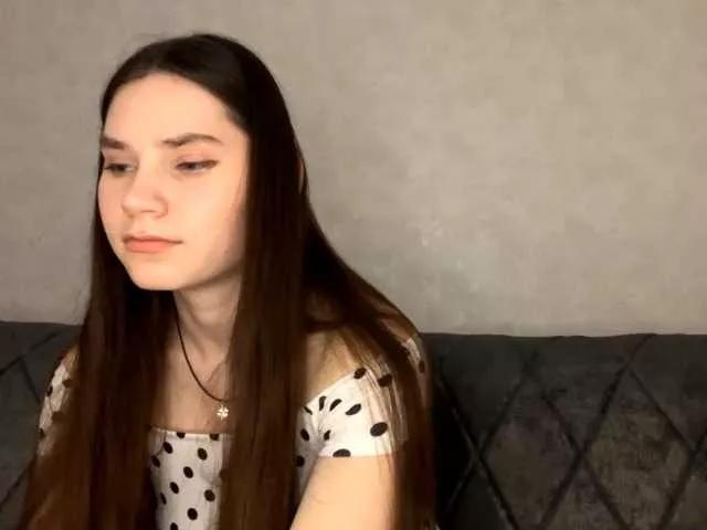 ElinOroz from BongaCams