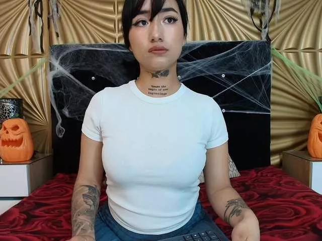 emmily-keller from BongaCams