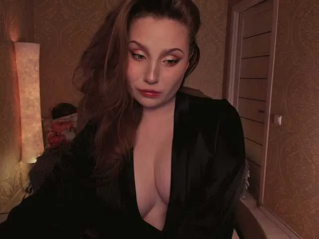 Esmeerrr — Hi everyone, my name is Agatha. My instagram is eesmaaarr.