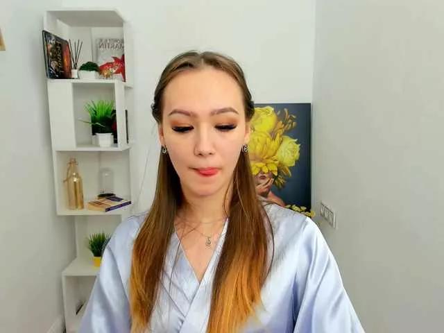 FlutteringWing on BongaCams 