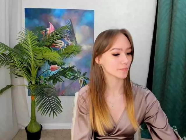 FlutteringWing on BongaCams 