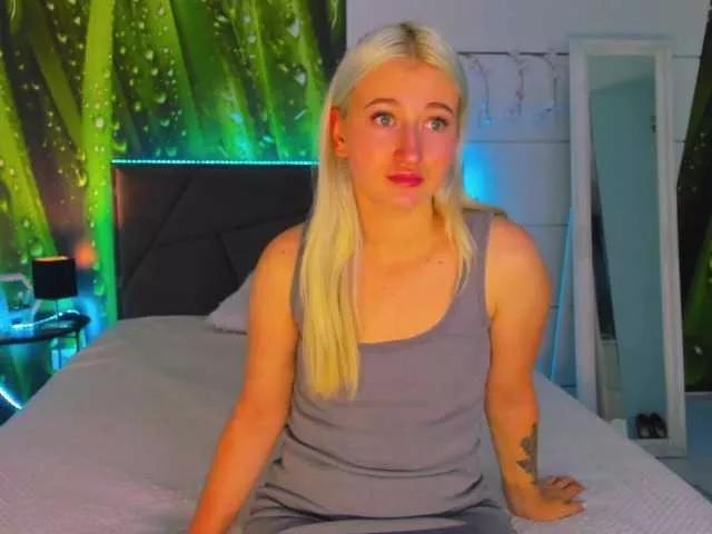 Try BongaCams's HollyTaillor HollyTaillor from BongaCams