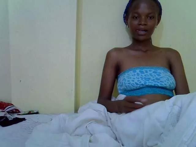 Admire sexy model Hotdreamteen001 Hotdreamteen001 from BongaCams