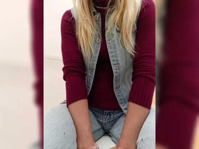 Join BongaCams's Iam4u1 Iam4u1 from BongaCams