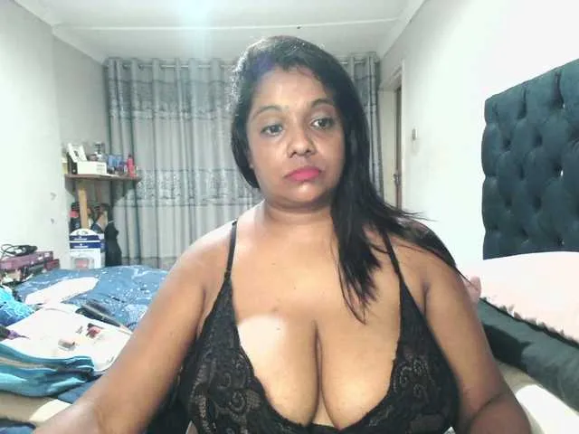 Indianmayaxoxo — Freechat on BongaCams