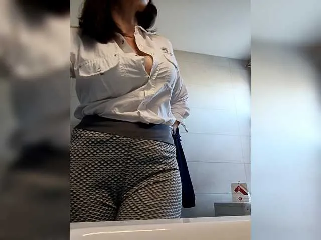 BongaCams IxsaJi is Freechat IxsaJi — Go!)