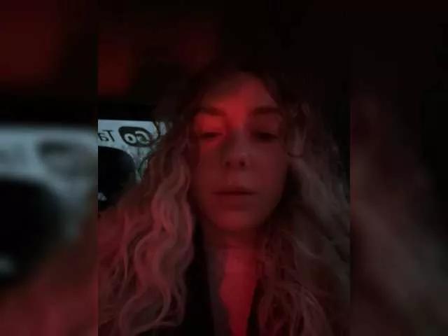 Try sweet escort Janchi- Janchi- from BongaCams