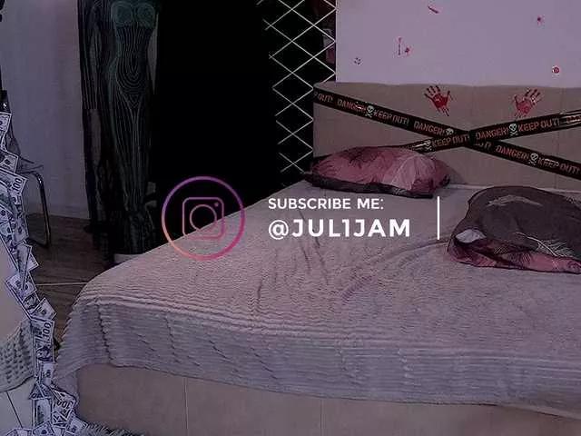juli-jam from BongaCams