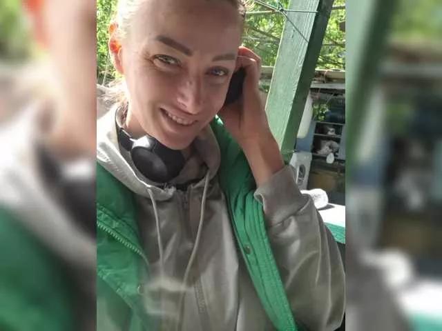 Julia3Romeo from BongaCams