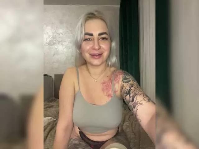 kittihome on BongaCams 
