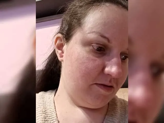 LadyAlma — Love to play with my boobs,make my pussy cum and make anal!