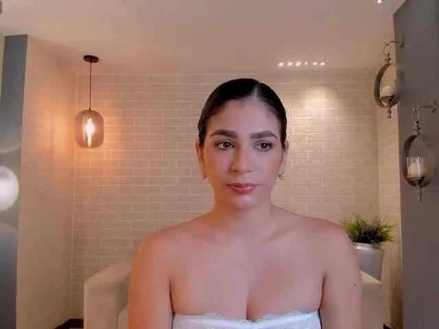 LaylaCutler on BongaCams 