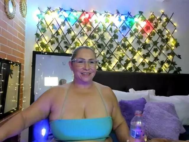 Dirty MAJAREAL wants you to fuck her body now MAJAREAL from BongaCams