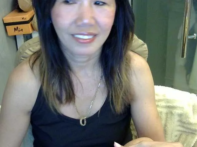 BongaCams MariaLeteciaFilipina is Freechat MariaLeteciaFilipina — Happy Valentine's Everyone! I am ready for the DATE! :love :big96 #HappyValinte's