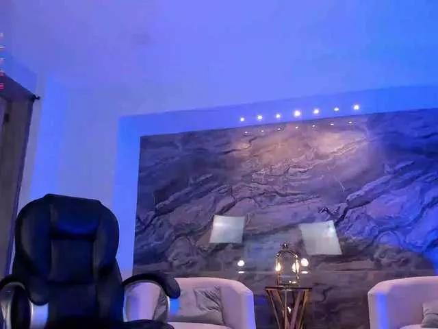 Cute MaryLewis wants you to fuck her body now MaryLewis from BongaCams