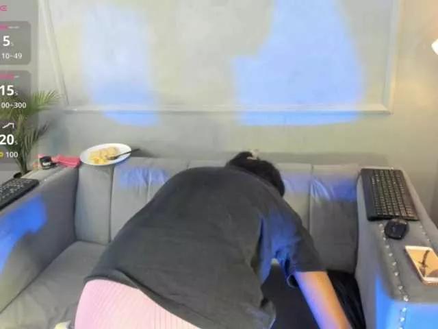 Try Mayevanss, she wants to masturbate for you Mayevanss from BongaCams