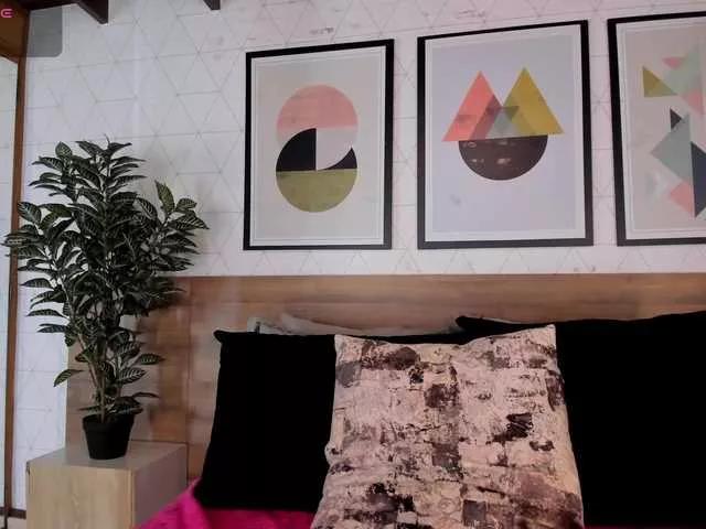 Discover 20 years old MiaKay from BongaCams MiaKay from BongaCams