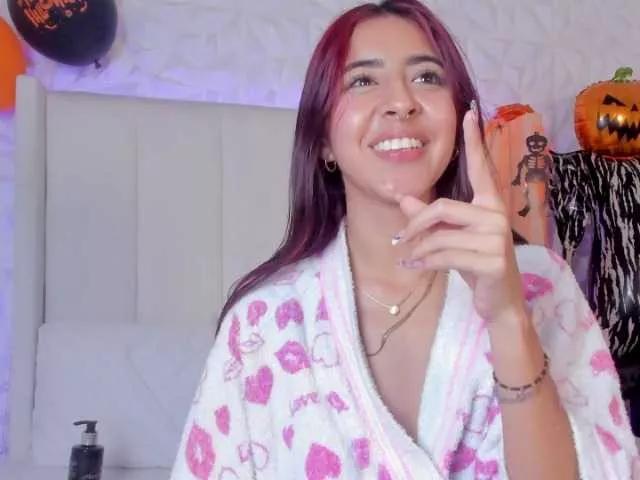 Masturbate to slutty stripper Miranda-Rogers Miranda-Rogers from BongaCams