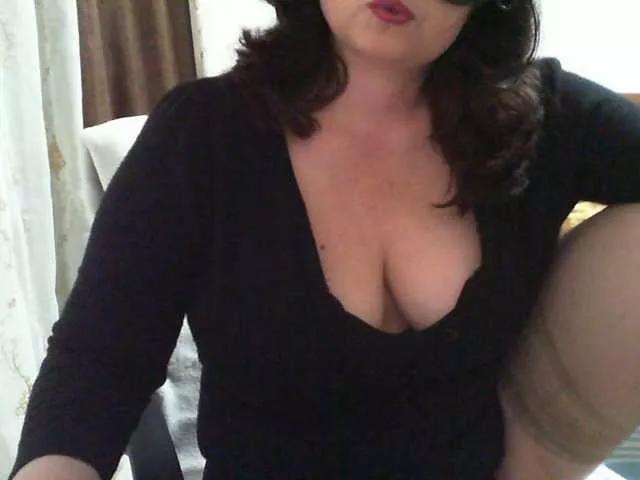 Monella00 on BongaCams 