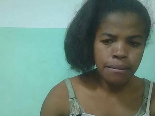 Raishahot on BongaCams 