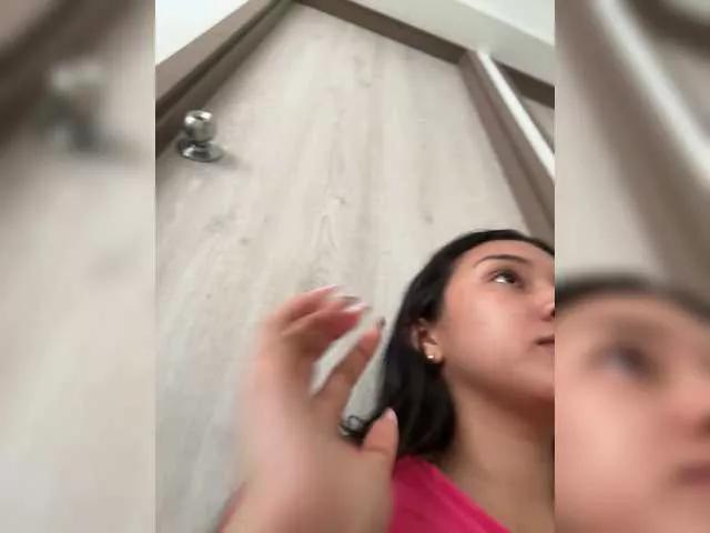 Watch slutty stripper Sarayu- sarayu- from BongaCams