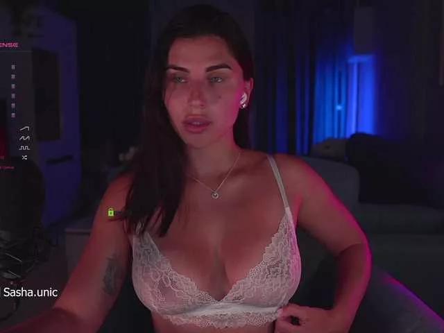 sasha-unic on BongaCams 