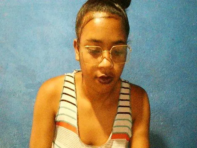 TriciaBella — Dirty,cute,caring, always wet,I love vibration,lick my pussy