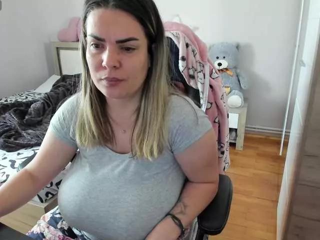 VanessaReiten on BongaCams 
