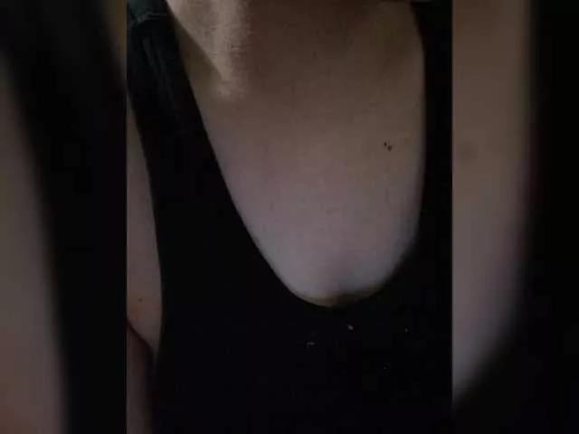 Try Vanilinika, she wants to masturbate for you Vanilinika from BongaCams