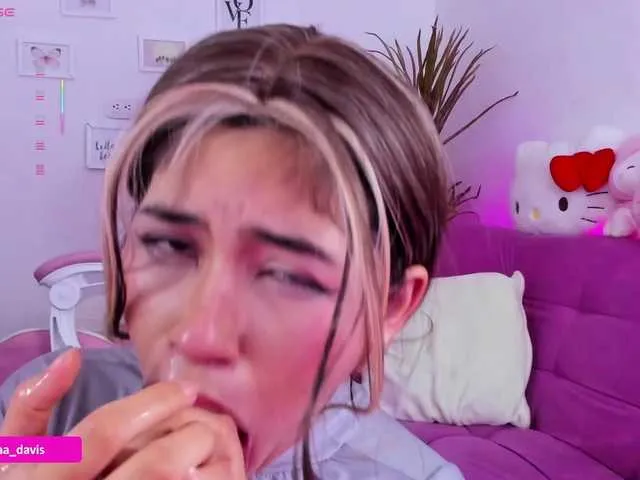 Zaradavis on BongaCams 