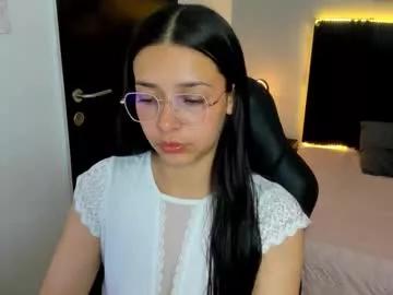 angeline_davies from Chaturbate