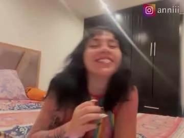 Naked Annie_snow_ wants you to fuck her body now annie_snow_ from Chaturbate
