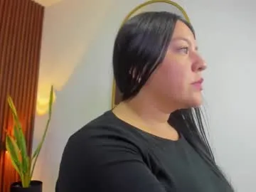 aris10_ — GOAL: NAKED + DANCE [58 tokens remaining] Welcome to my room! #bigboobs #curvy #bigass #curvybody #milf