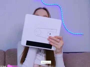 b4by_emilia from Chaturbate