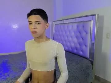 Watch sexy performer Billy_jamees billy_jamees from Chaturbate
